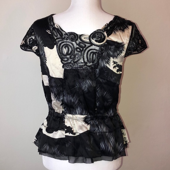 SOLD!! Anthropologie Leifsdottir 100% Silk Top - Picture 2 of 4